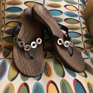 Industrial Chic Vionic Flip Flops